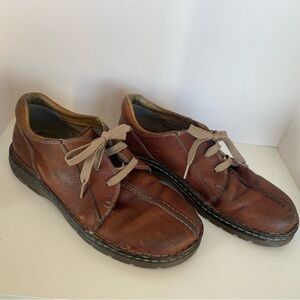 Dr. Martens Brown Leather Split Toe 11232 Oxfords Brown Shoes Mens 11 US Lace Up
